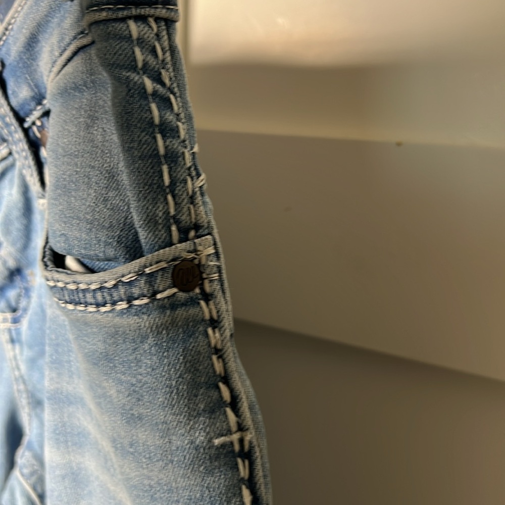 NWT Wrangler Shilo Ultimate Riding Jean - Picture 4 of 7